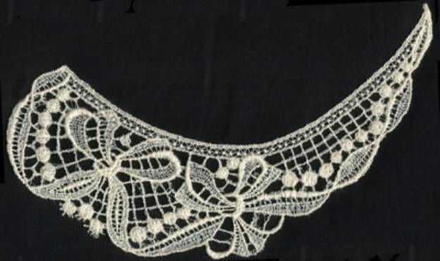 Picture of Lace Bows Machine Embroidery Design