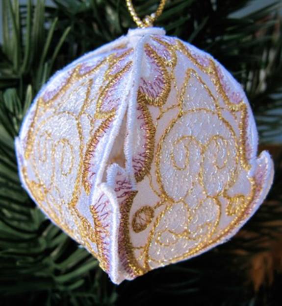 Picture of Christmas Ornament White Machine Embroidery Design