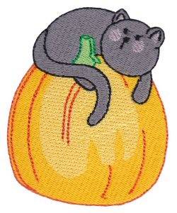 Picture of Cat & Pumpkiin Machine Embroidery Design
