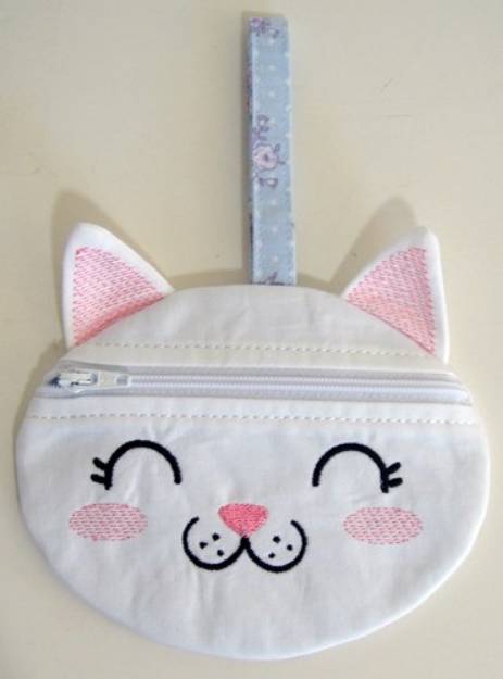 Picture of ITH Kitty Bag 02 Machine Embroidery Design