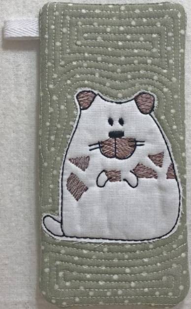 Picture of ITH Dog Narrow Eyeglass Case 5 Machine Embroidery Design