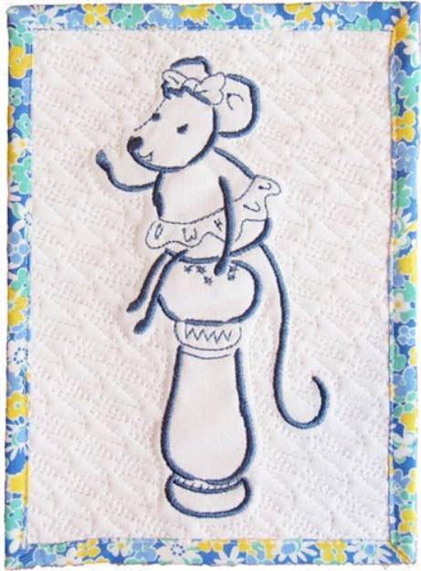 Picture of ITH Kitchen Mouse Mug Rug 5 Machine Embroidery Design