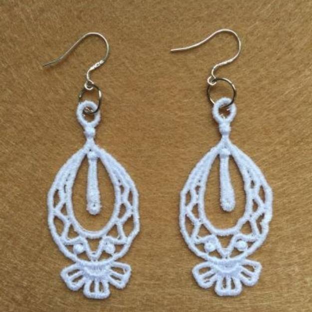 Picture of FSL Oval Earrings Machine Embroidery Design
