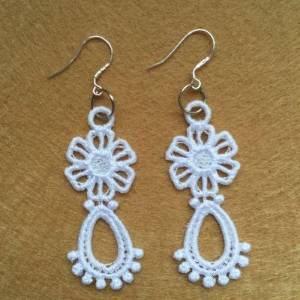 Picture of FSL Floral Earrings Machine Embroidery Design