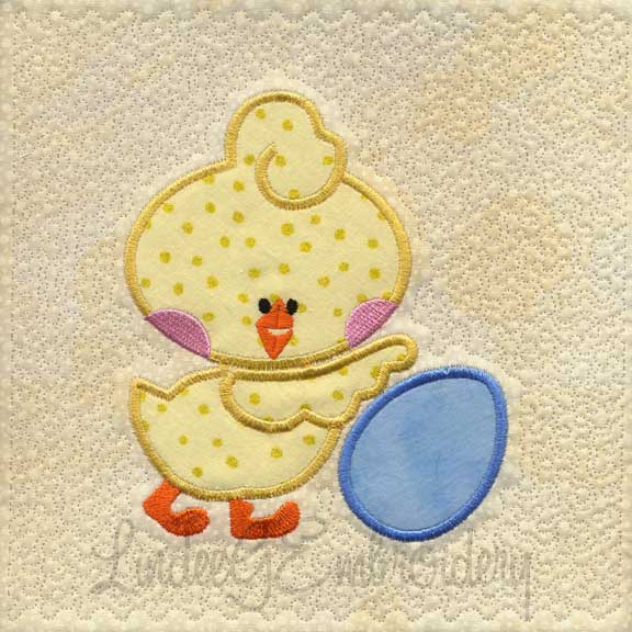 Applique Chick with Egg - Quilted Machine Embroidery Design